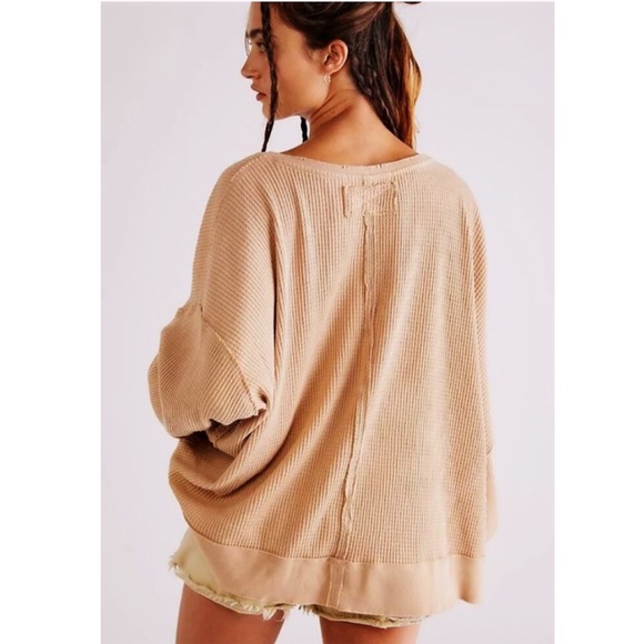 We The Free FREE PEOPLE Buttercup Oversize Thermal Top In Windswept Leaves - Picture 7 of 12